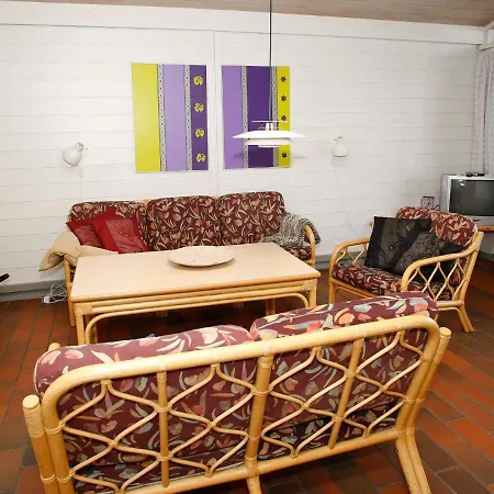 Ferienhaus Holiday Cxxviii *